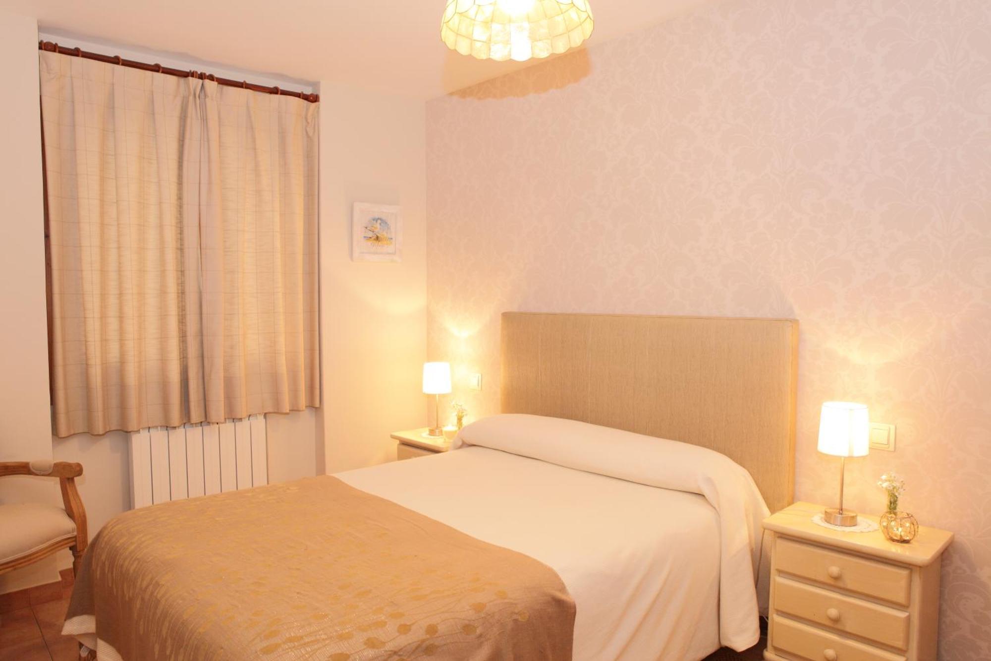 Apartamentos Alba Casa Alquesera Sahun Exteriér fotografie