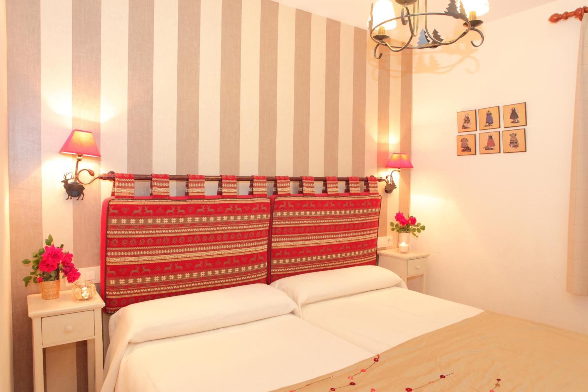 Apartamentos Alba Casa Alquesera Sahun Exteriér fotografie